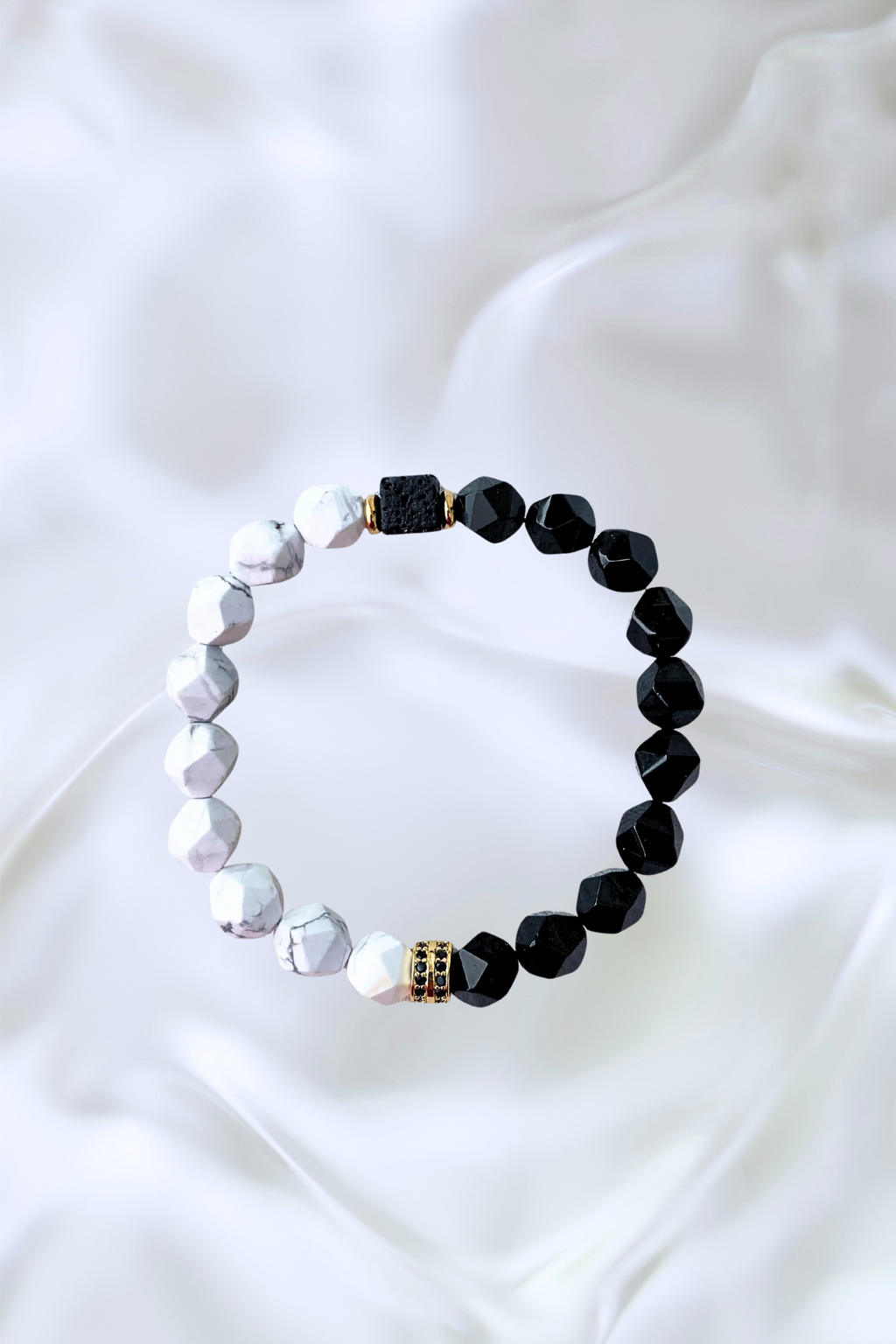 Bracciale Equilibrio tra Ombra e Luce