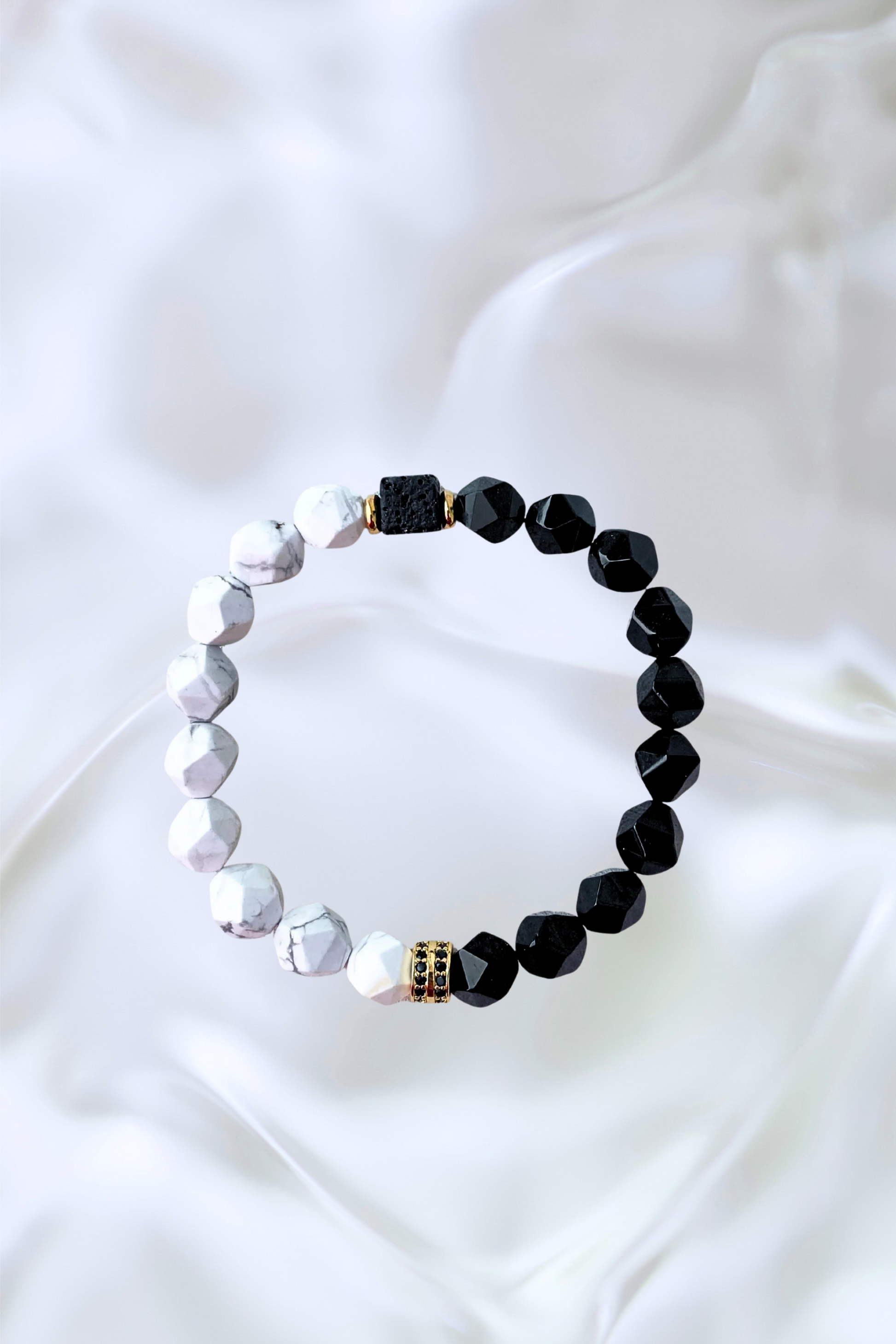 Bracciale Equilibrio tra Ombra e Luce