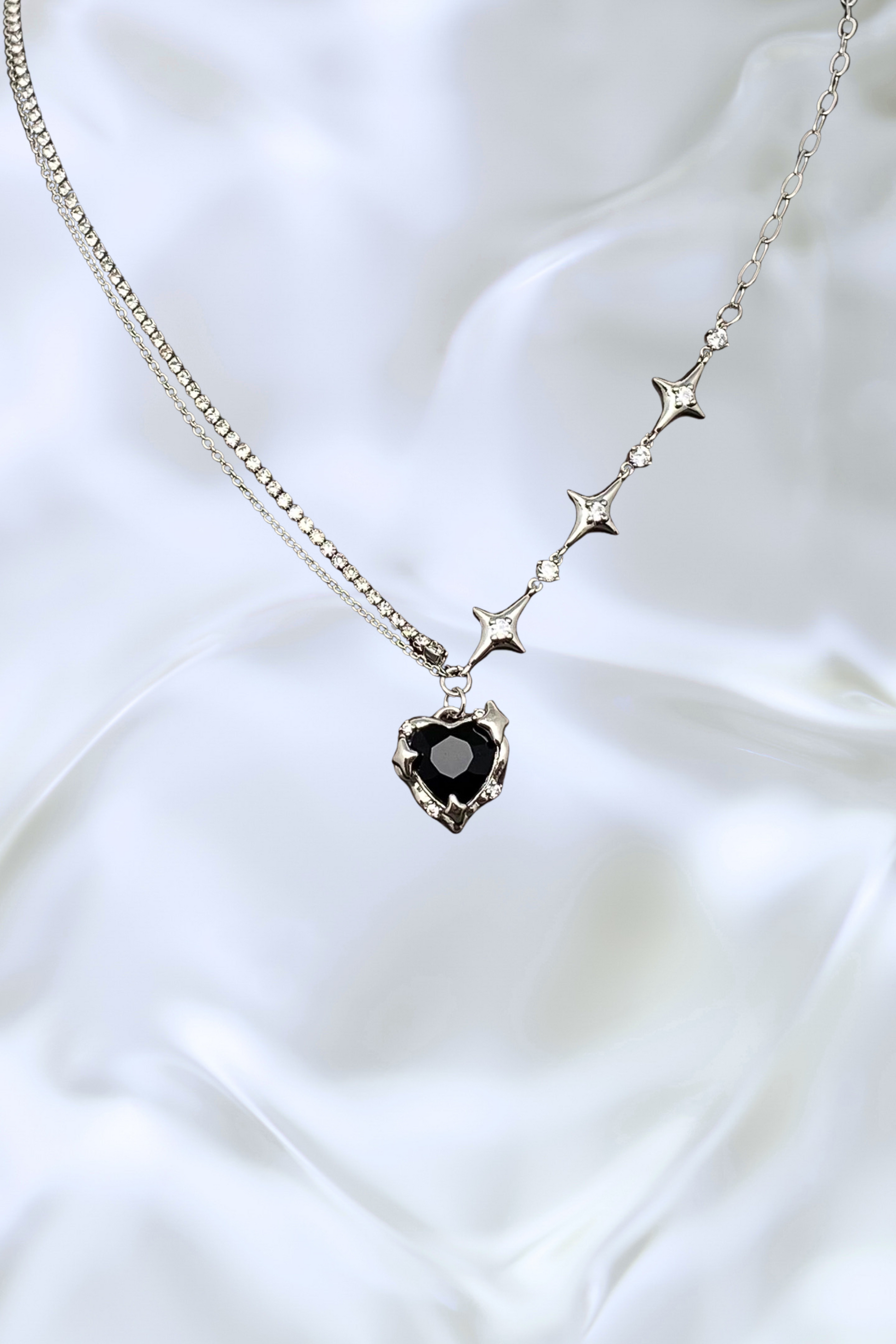 Collana Morrigan