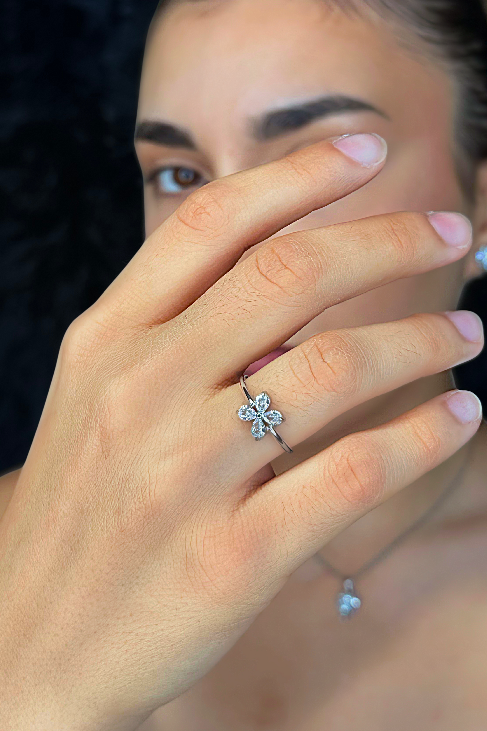 Anello Laithea