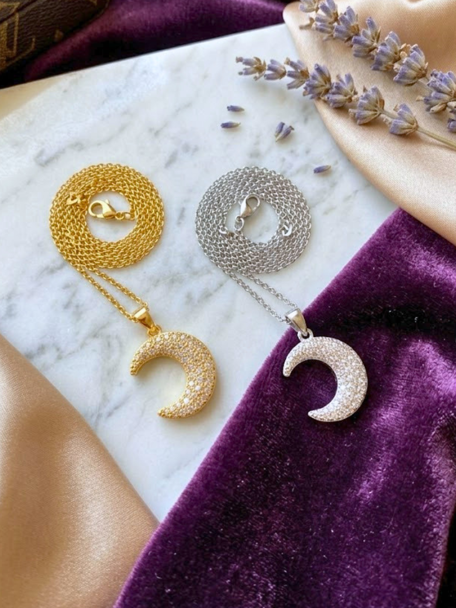 Collana Nocthera