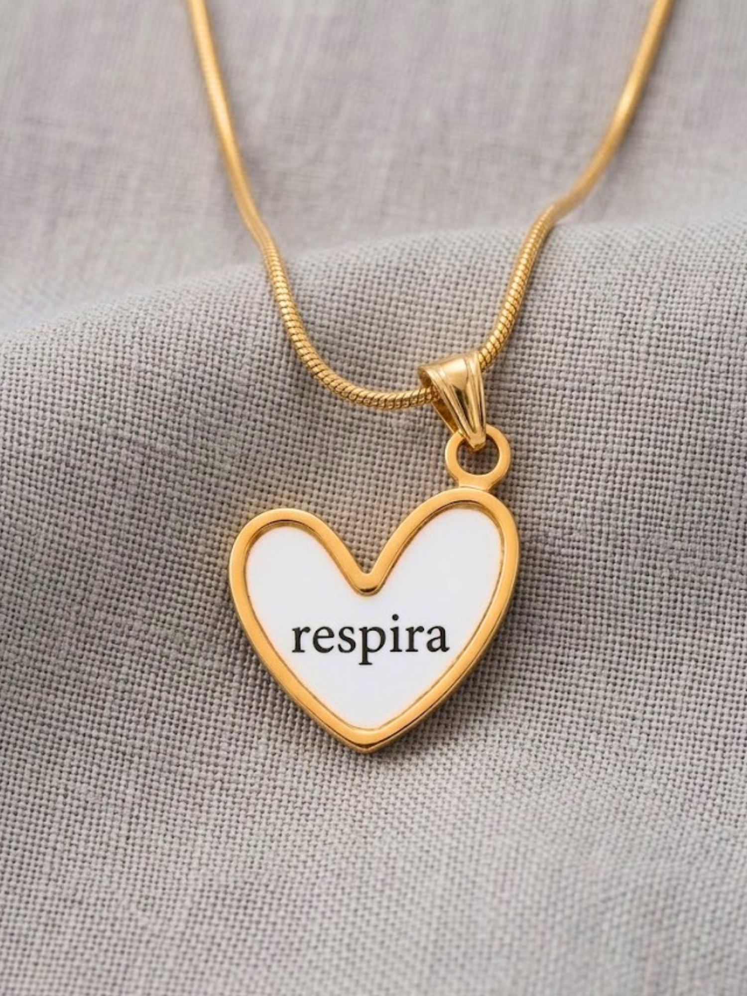 Charm "Respira"