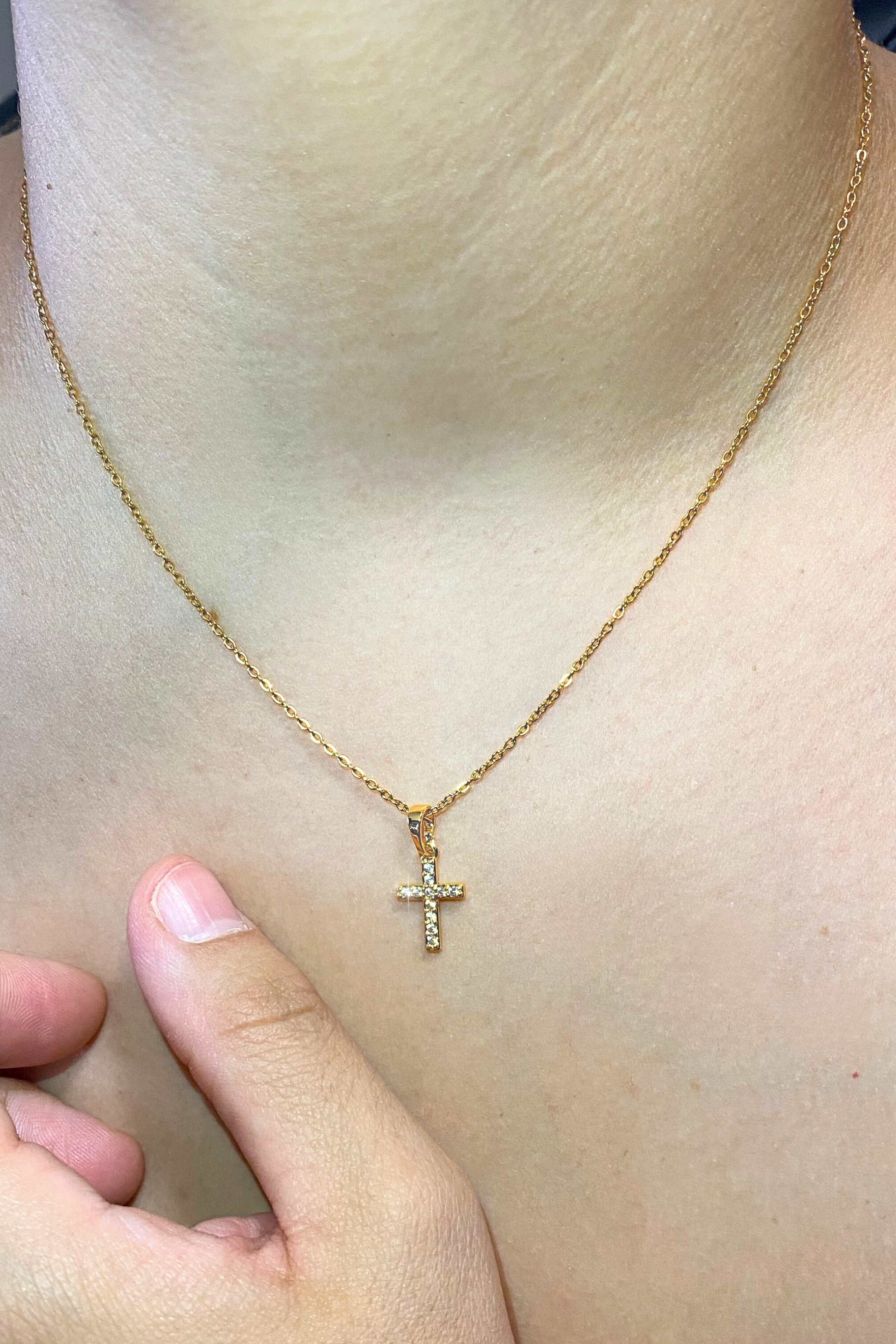 Collana Crux