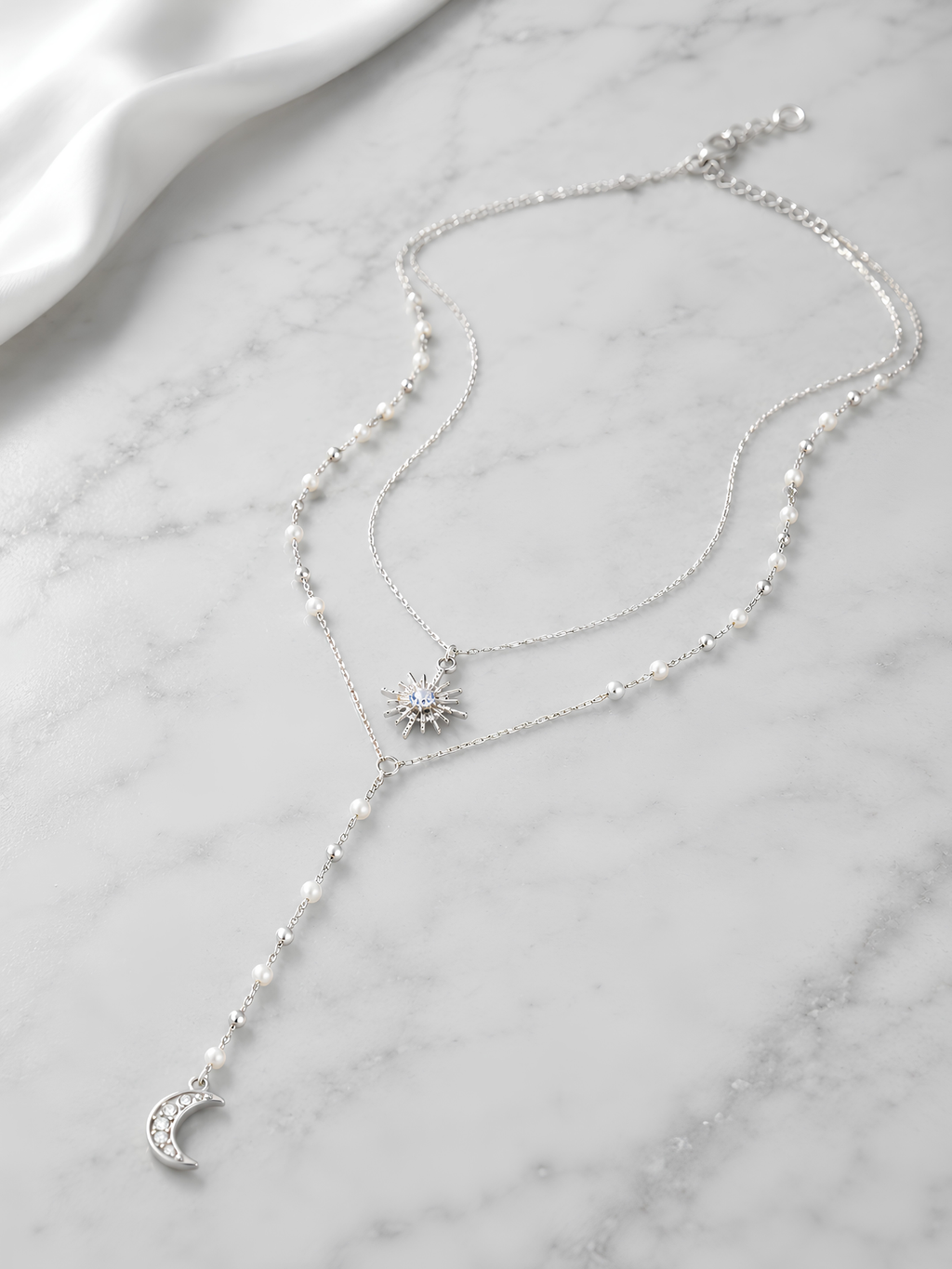 Collana Lunar Ray