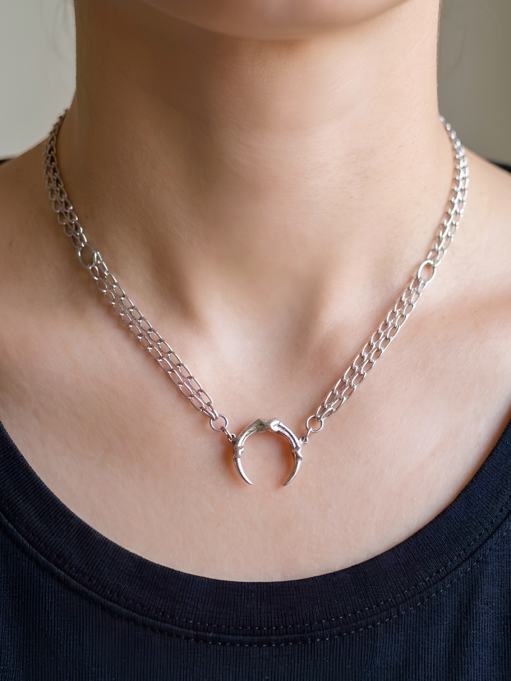 Collana Raven