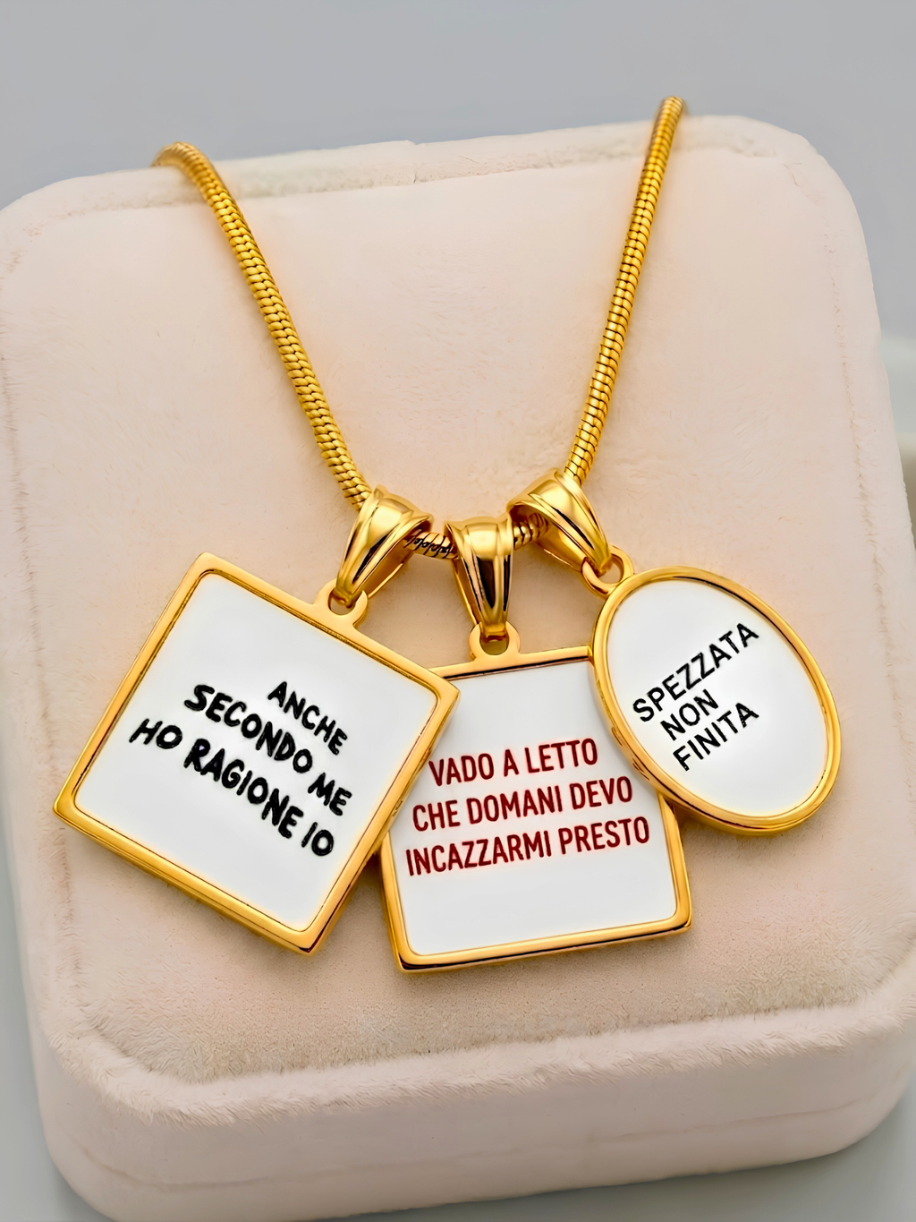 Charm "Vado a letto che domani devo incazzarmi presto"